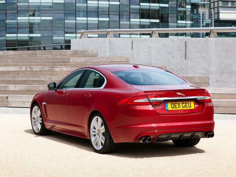  Jaguar XFR 2011 года  (UK) (фото 5 из 13)